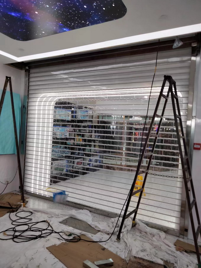 pvc快速卷簾門的保（bǎo）養說明