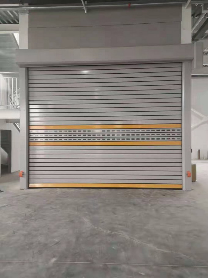 工業滑升門廠家.jpg